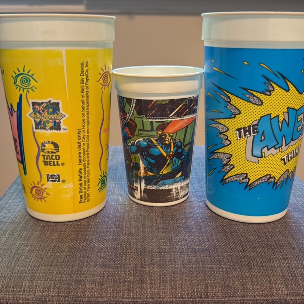 Colorful Graphic Cups Set - Picture 3 of 5